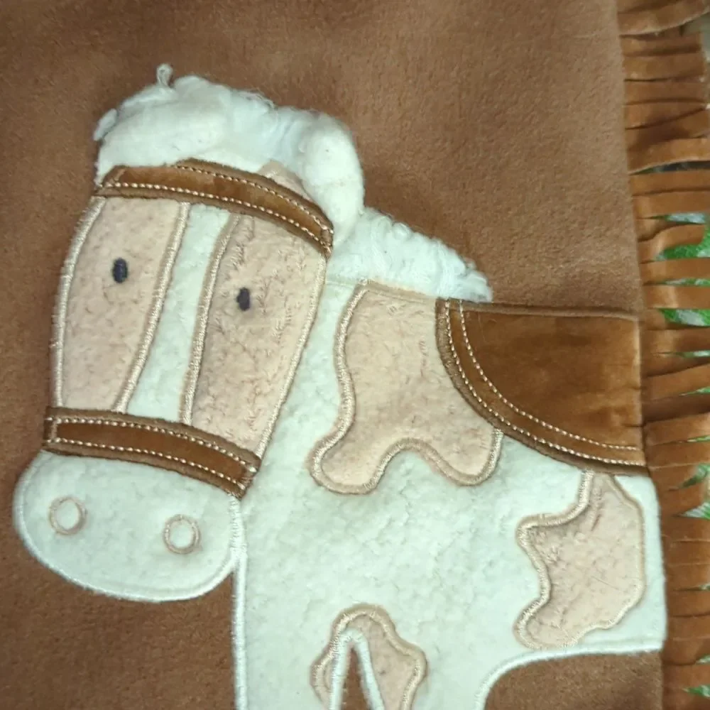 le•top brown faux leather western jacket with embroidered cow & horse🐎 🐄‎